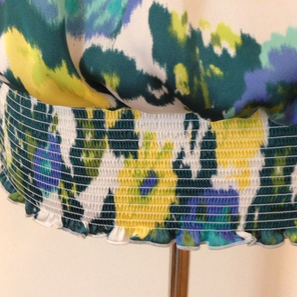 willi Smith Silky Blue Flower Top M - Picture 4 of 4